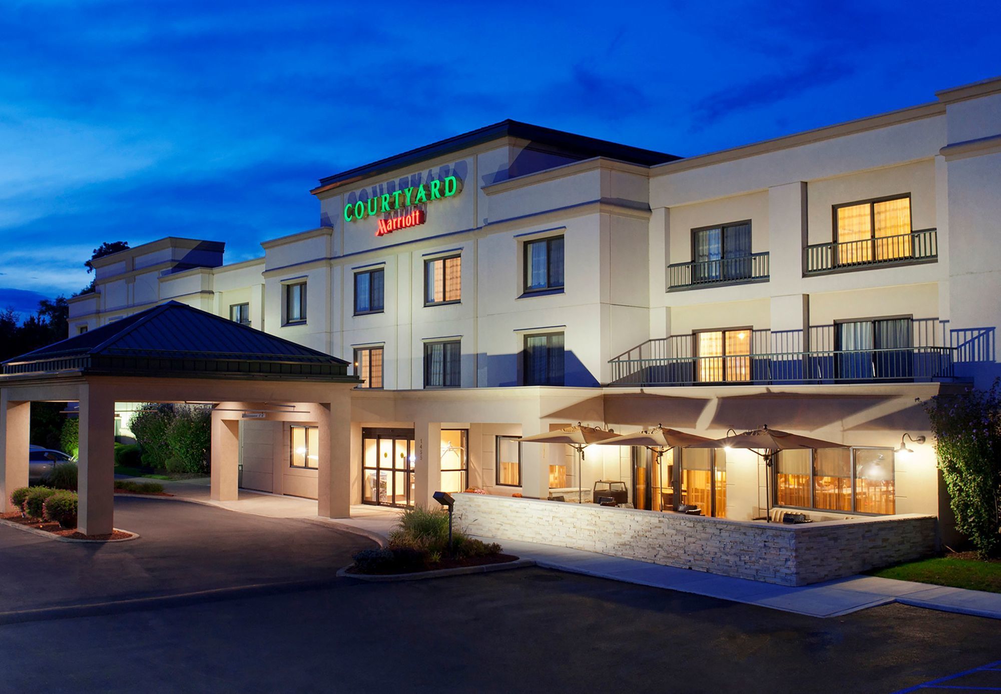 Отель Courtyard Newburgh Stewart Airport Экстерьер фото